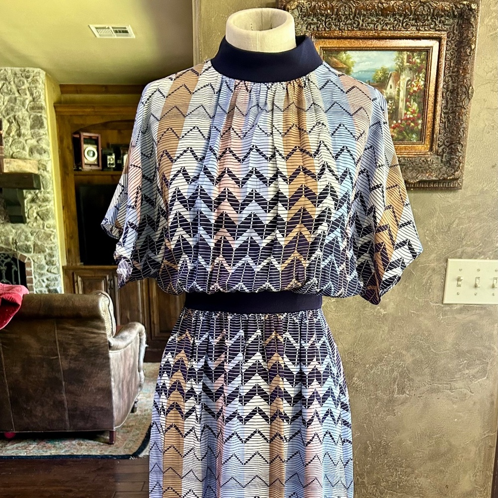 Ted Baker Chevron Striped Dress Size 1 (US 2-4)